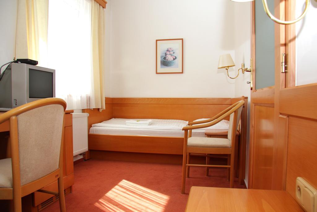 Penzion Budvarka Hodonin Bagian luar foto